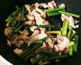 簡単！節約！ニンニクの芽と豚肉炒め作り方3写真