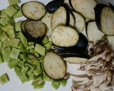 なすとモロッコインゲンと豚肉のピリ辛炒め作り方1写真
