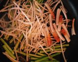 夏にアスパラ炒め☆もやし&ちくわ作り方3写真