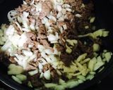 簡単 牛肉と玉ねぎのピザ風オムレツ作り方2写真