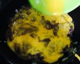 簡単 牛肉と玉ねぎのピザ風オムレツ作り方4写真