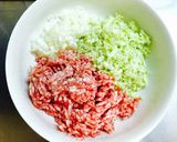 野菜たっぷり♫２層の重ねギョーザ作り方1写真