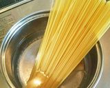 簡単★鶏ささみのバター醤油パスタ♪作り方1写真