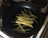やみつきかりかりパスタ！決め手はコンソメ作り方2写真