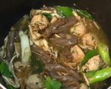 ごはんが進む♫鶏だんごとこんにゃくの煮物作り方4写真