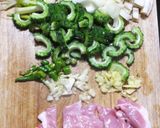 ゴーヤとセロリが美味しい豚キムチ炒め作り方2写真