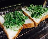 栄養たっぷり☆豆苗ずぼらパン作り方1写真