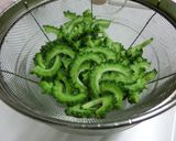 ➏　ゴーヤとにんじんのチャンプルー　➏作り方5写真