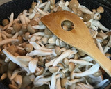 しめじと菠薐草のバター醤油炒め作り方3写真