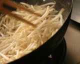 鉄フライパンで、もやし主役のレバニラ炒め作り方7写真
