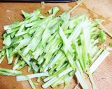 ブロッコリーのきんぴら作り方1写真