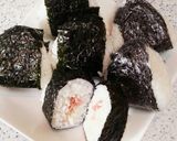 我が家の定番♪ベーコンマヨおにぎり作り方6写真