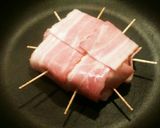 ●丸ごとカマンベール！ベーコン包み焼き●作り方2写真