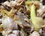 豚肉と西瓜の皮の生姜炒め作り方3写真