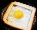 フライパンでハムチーズエッグホットサンド作り方3写真