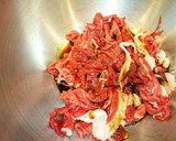蛇豆(へびうり)としめじの牛肉炒め作り方1写真