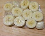 バナナとブルーベリーのスムージー作り方1写真
