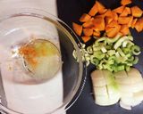 ＊セロリと肉団子のトマトスープ＊作り方1写真