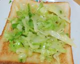 朝食☆カレーキャベツのウインナートースト作り方2写真