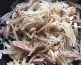 大量大根とソーセージの卵甘辛煮作り方3写真
