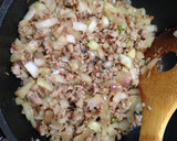 食欲増進★ミョウガとひき肉の爽やか炒め作り方2写真