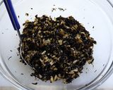 おにぎり♪ゴボウひじき黒米しそ昆布入り作り方1写真