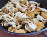 じゃがいも・ささみ・しめじバター醤油炒め作り方6写真