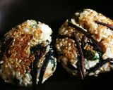 シソ香る~塩昆布と揚げ玉の焼きおにぎり作り方3写真