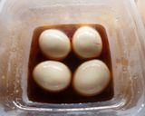 麺つゆで簡単♡半熟煮玉子♪作り方5写真