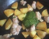 チキンとポテトのジェノベチーズ炒め作り方3写真