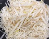 焼き素麺のアボカドニラ玉のっけ作り方2写真