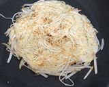 焼き素麺のアボカドニラ玉のっけ作り方3写真