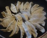 皮パリパリ♪野菜たっぷり焼き餃子作り方9写真
