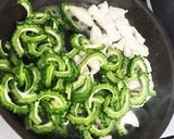 鶏ささみとゴーヤのバター醤油チャンプルー作り方10写真