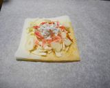 春巻きの皮で作るニンニクminiピザ☆作り方3写真