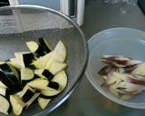 茄子とミョウガ入り麺つゆ作り方1写真