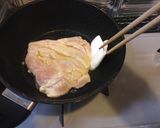 簡単！ドレッシングで絶品鶏ムネ肉ステーキ作り方3写真