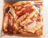 鶏手羽中のピリっと！甘辛オーブン焼き作り方1写真