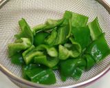 醤爆鶏丁｜鶏肉とじゃが芋の甘辛炒め作り方3写真