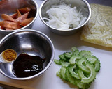 ゴーヤとオイスターソースの焼きそば作り方1写真