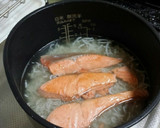 秋！簡単！鮭としらすの炊き込みご飯作り方5写真