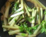 さっぱりセロリと葉っぱのレモン炒め作り方3写真