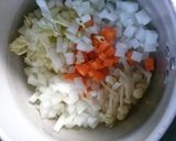 離乳食中期・後期~野菜たっぷり味噌汁☆作り方1写真