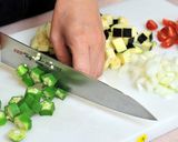 彩りきれい!夏野菜のソース丼作り方1写真