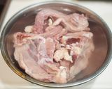 ストウブdeとっても濃厚*鶏ガラスープ作り方3写真