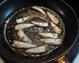 焦がし醤油で♪　オイルサーディン丼☆作り方3写真