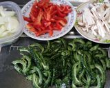 サッコが作る☆ゴーヤと豚肉の味噌炒め♪作り方1写真