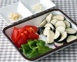 ひき肉と茄子のピリ辛炒め作り方1写真