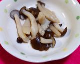 アボカド☆トマトしめじのチーズココット♪作り方1写真