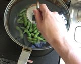 【冷凍野菜】枝豆のフライパン蒸し焼き作り方3写真